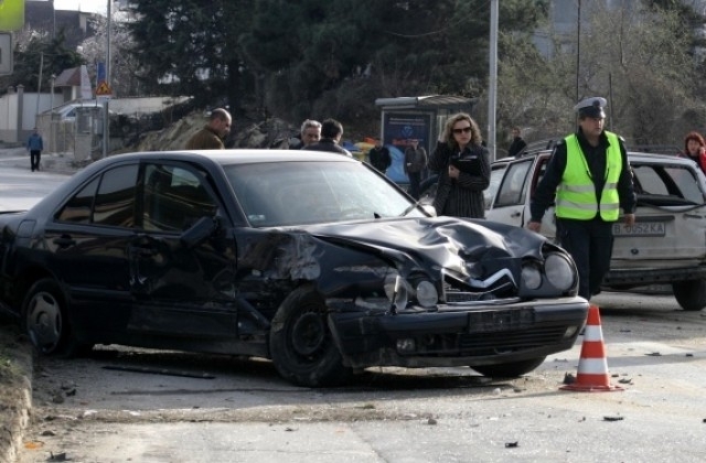 20 годишен младеж загина на място а трима души бяха ранени