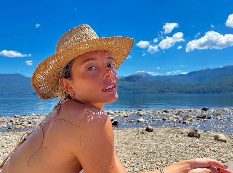 Нейното име е Сол Риналди и е на 25 години Тя