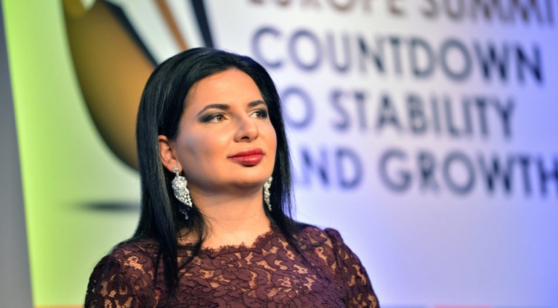 Дясната ръка на Ружа Игнатова се предаде на правоприлагащите в