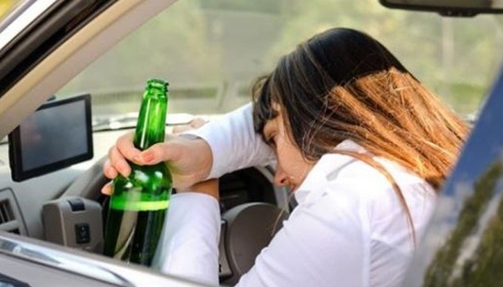 Водачка употребила алкохол предизвика катастрофа при която има пострадал съобщават
