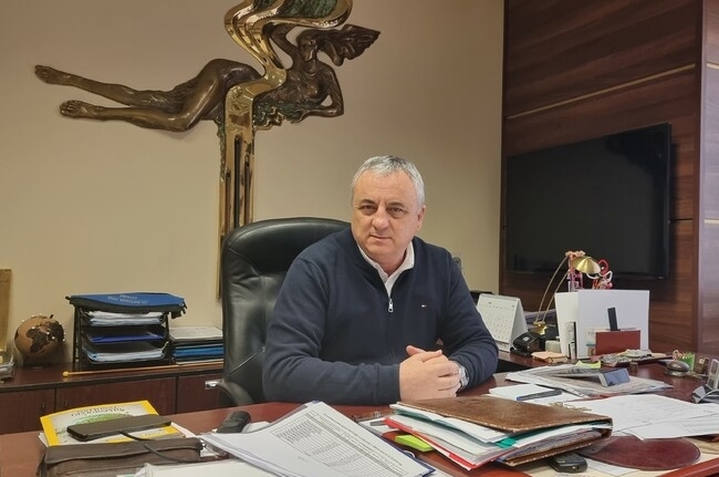 Близо 114 000 м водопровод и 23 000 м канализация