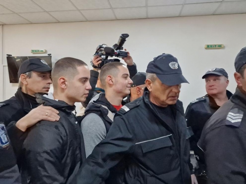 Отложиха делото срещу близнаците от Цалапица /снимки/