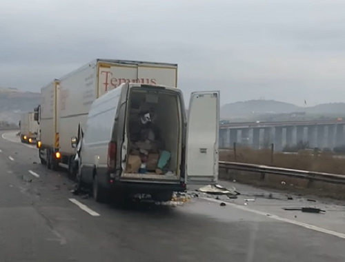 Водач е загинал в катастрофа на автомагистрала Хемус съобщиха от