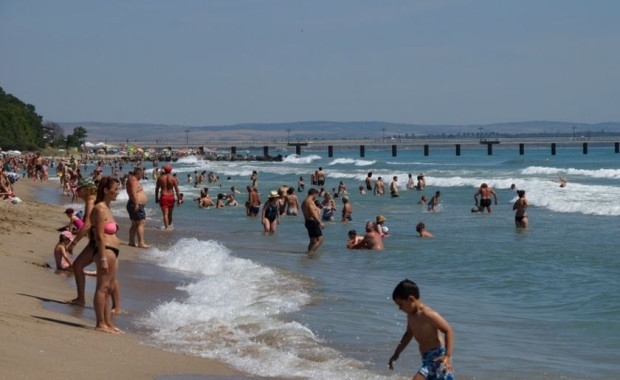При взетите проби от морската вода от 30 зони по