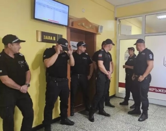 Съдът в Плевен засекрети без причина делото "Сияна"