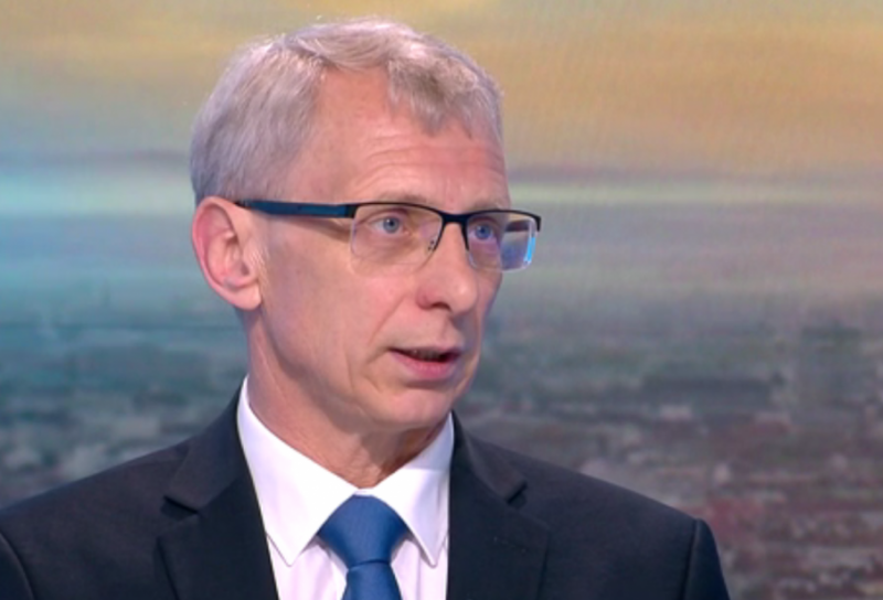 Министърът на образованието и науката проф Николай Денков пристига днес