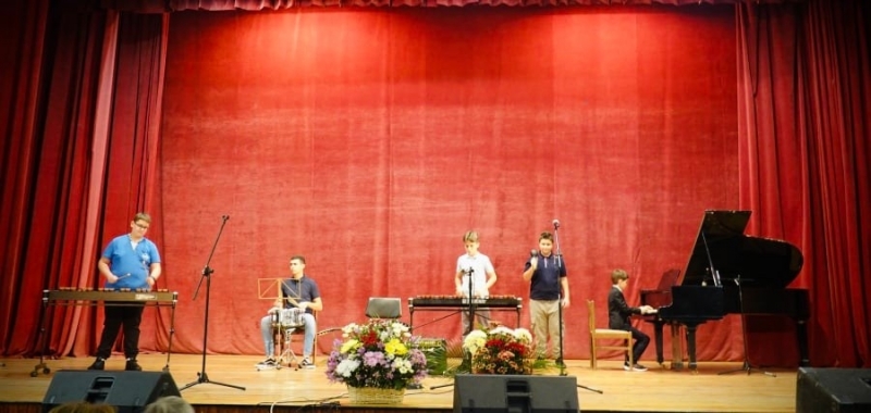Школата по изкуствата в Монтана празнува с концерт настъпването на