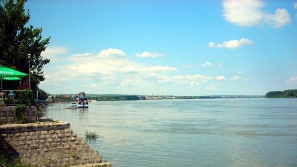 Нивото на река Дунав при Лом се покачва плавно с
