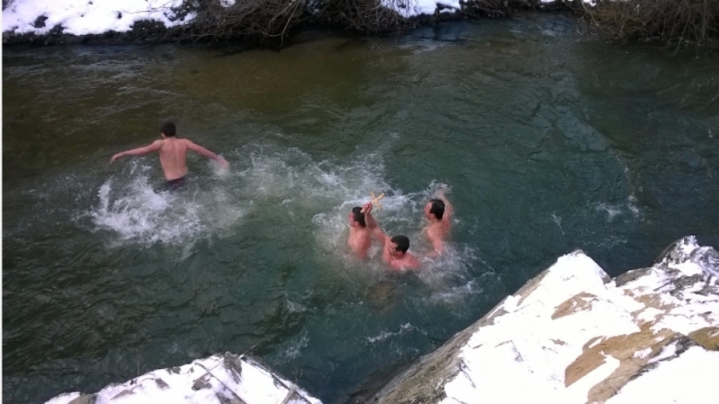 Белоградчик ще отбележи тържествено празника Богоявление наричан също Йордановден На