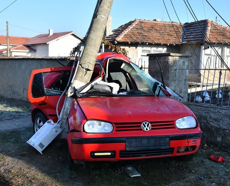 Пиян младеж е катастрофирал в монтанското село Крапчене научи агенция