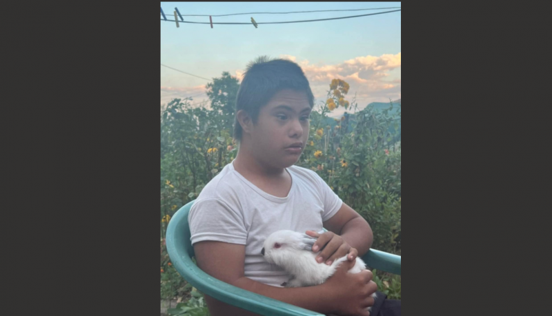 Издирват 13 годишно дете със Синдром на Даун То е било