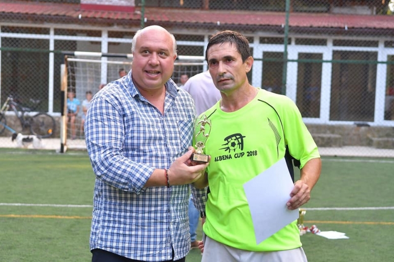Традиционният турнир по футбол във Вършец събра тази година общо