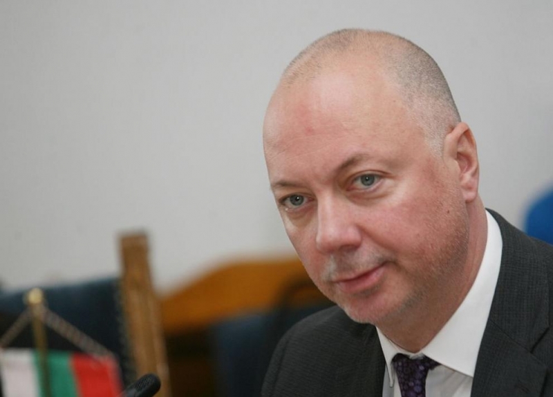 Транспортният министър Росен Желязков ще вземе решение за оставките в