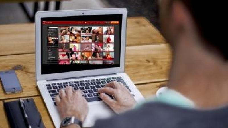 Обвиненият за създаване на порнографски материали с 15 годишно момиче е