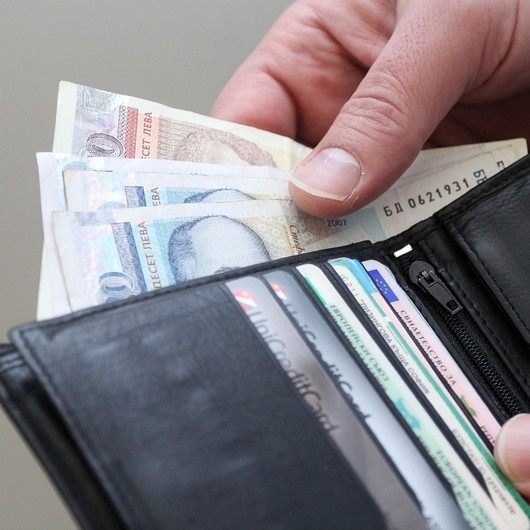 Апаш задигна портмоне пълно с пари от магазин във Видинско