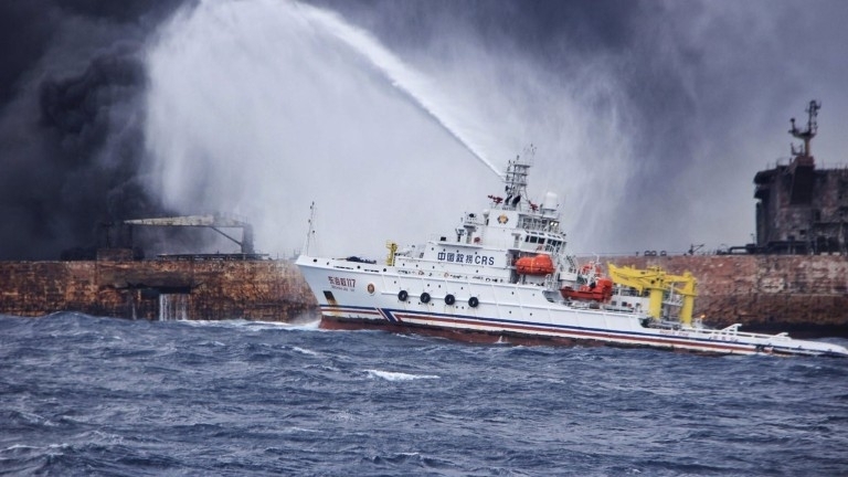 Два товарни кораба са се сблъскали днес в Мраморно море