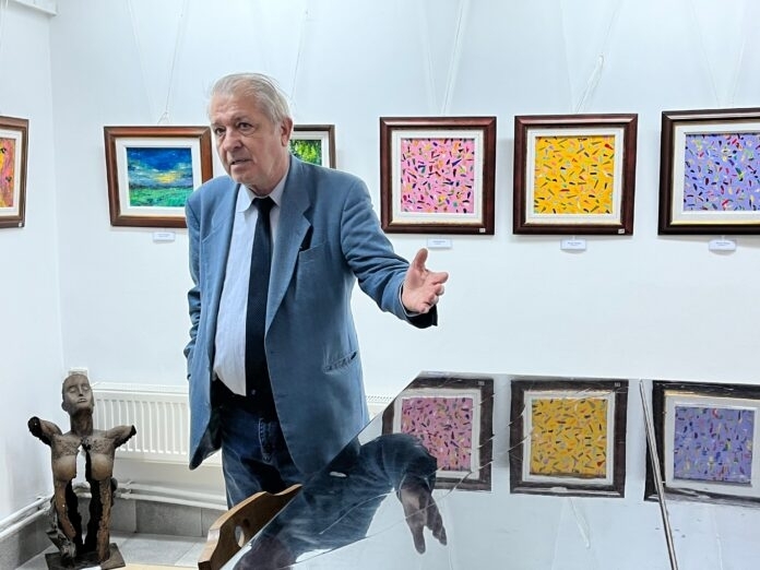 Самостоятелна изложба на художника Петьо Начев бе открита в Художествена