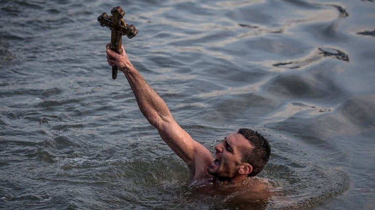 За пореден път Община Берковица организира празничното събитие по хвърляне