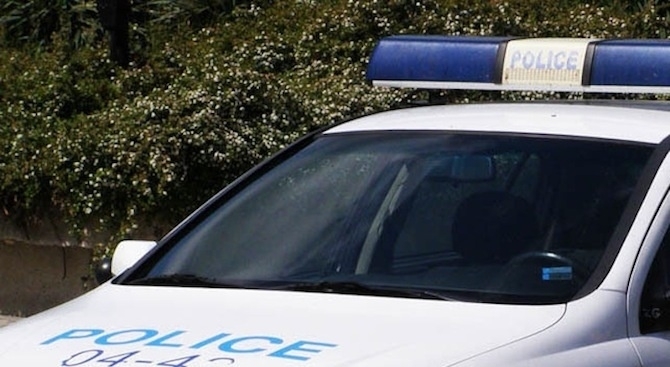 Полциията издирва крадец обрал апартамент във Враца съобщиха от областната