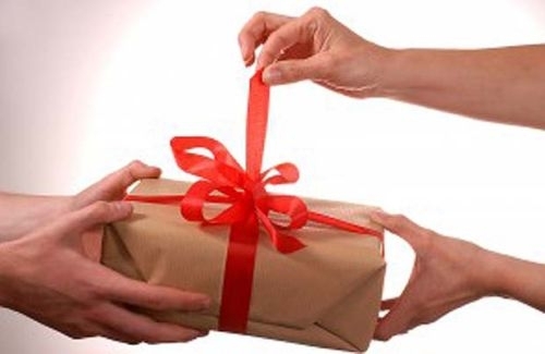 Всяко домакинство ще похарчи между 300 и 500 лв по