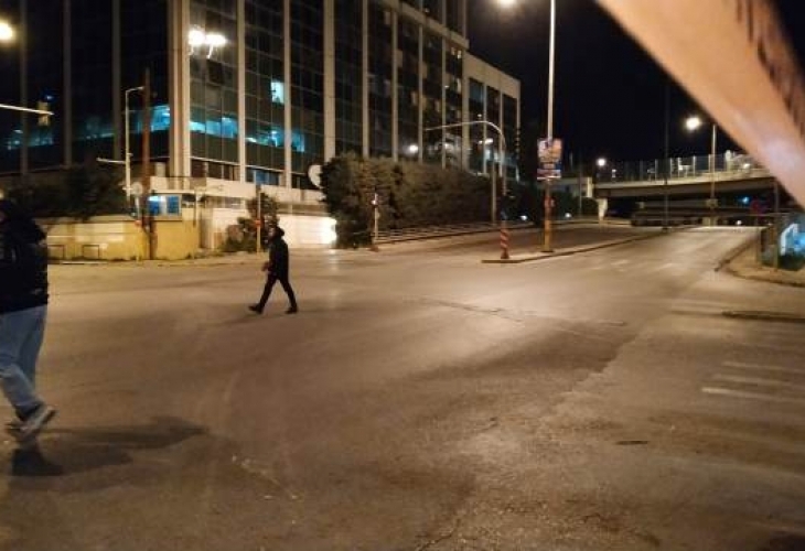 Взрив избухна до офиса на местната телевизия Скай в Атина