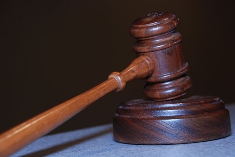 Частен съдебен изпълнител обяви за публична продан тристаен апартамент във