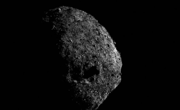 Астероидът Бену бе заснет от космическия апарат OSIRIS-REx. Във вторник