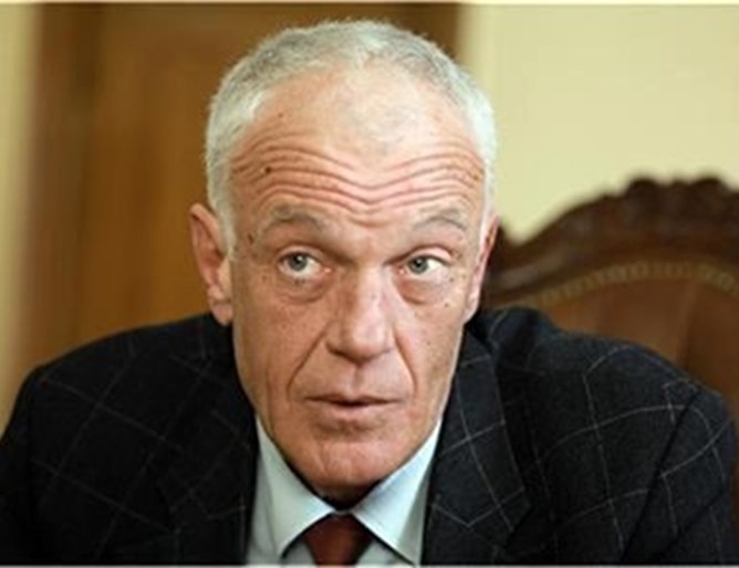 През изминалата нощ имаше още около 10 микроземетресения които са