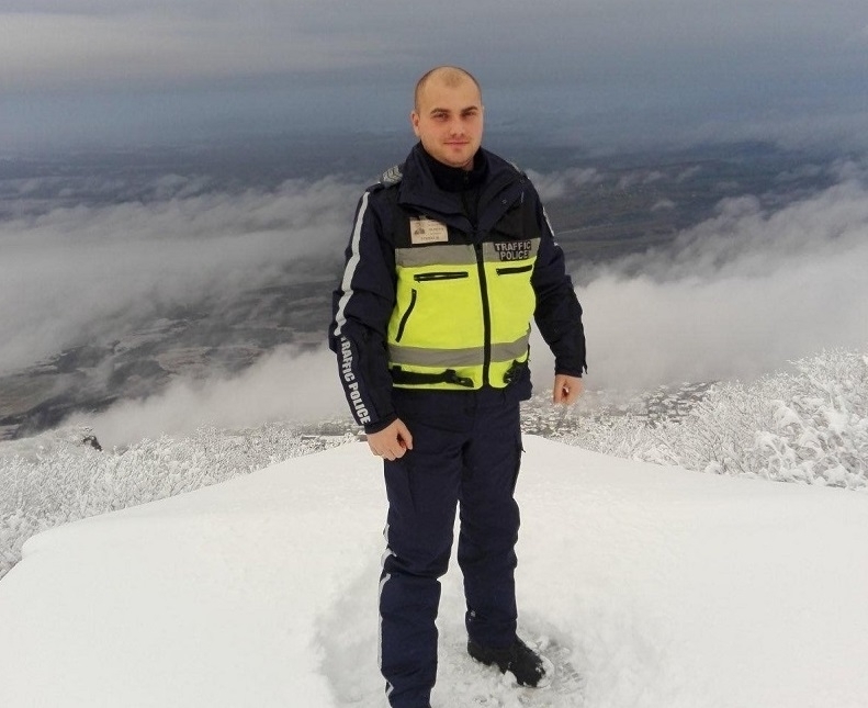 Момчил Тошков от Враца стана полицай на годината научи първо