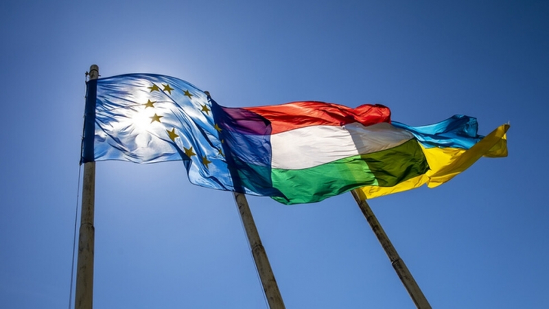 Украйна обвини съседна Унгария че омаловажава руската агресия и нарушава