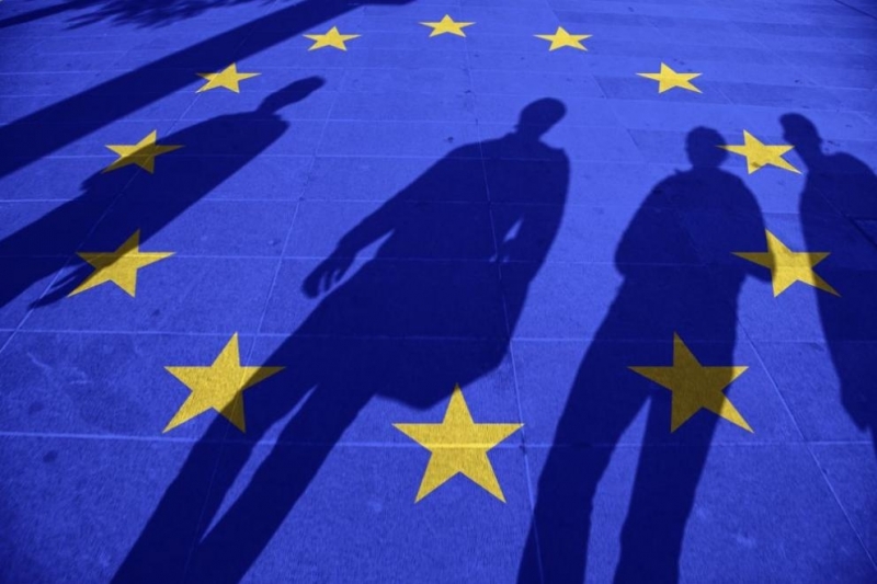 Съветът на ЕС съобщи че налага санкции на деветима души