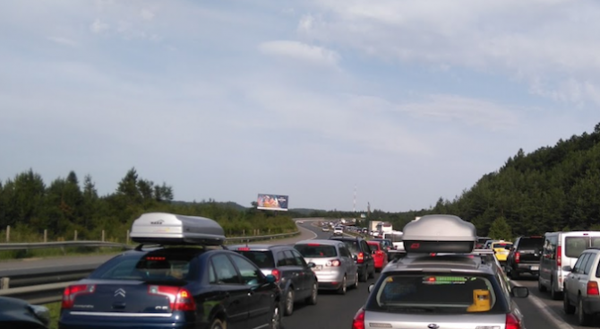 Блокада на международния път Е 79 при Дупница От 8