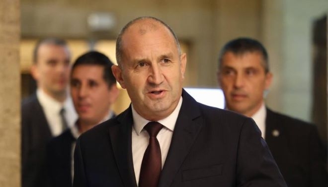 Политолог: Важно е Радев да аргументира нежеланието си да покани "ДПС-Ново начало" на преговори