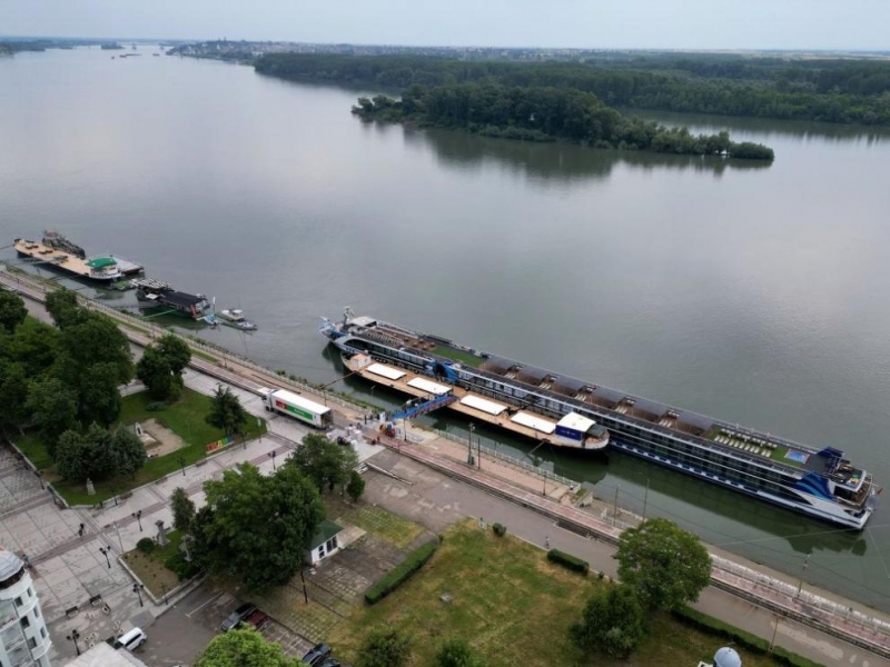 Ниското ниво на река Дунав затруднява корабоплаването в българския участък
