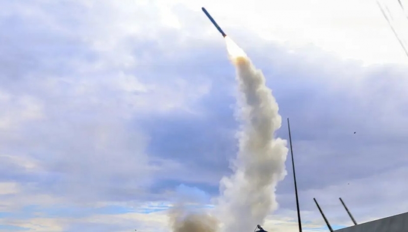 Русия: Нанесохме масирани удари по военнопромишлени обекти в Киев и редица украински области