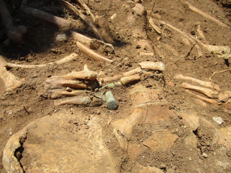Скелет без глава откриха археолози по време на проучвания на