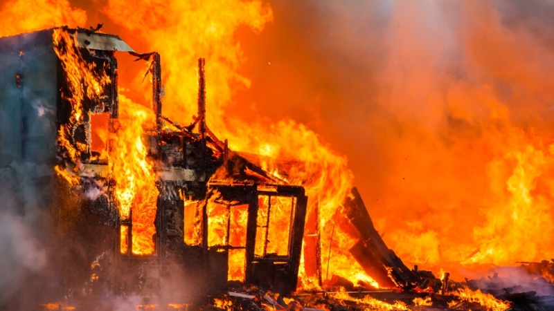 Пожар лумна в работилница в Оряхово съобщиха от МВР във