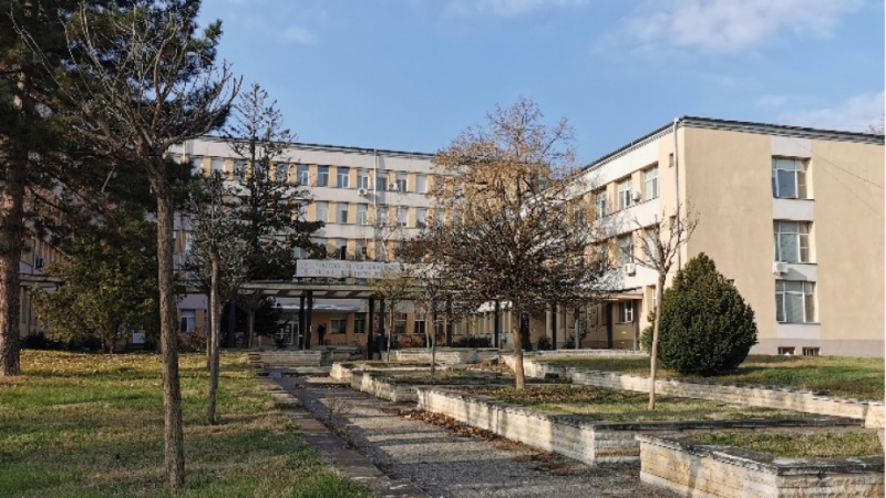 Общо шест души които работят в Градския духов оркестър Ансамбъл