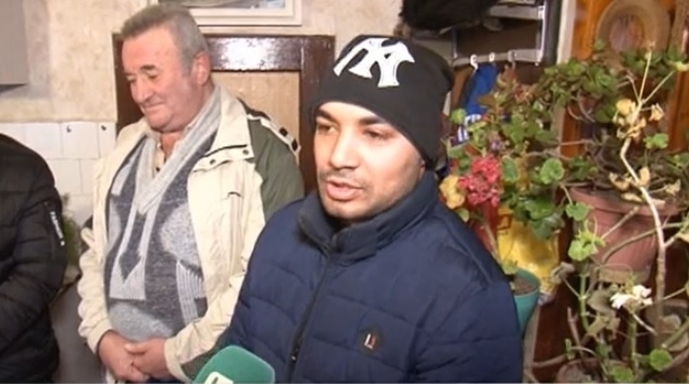 Млад пожарникар 29 годишният Борислав Борисов спаси възрастно семейство докато беше