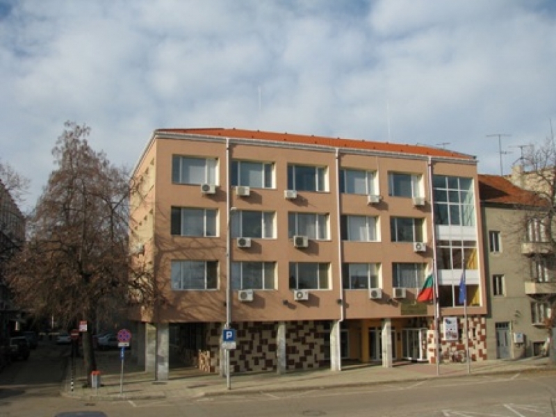 Централната  избирателна комисия назначи Районна избирателна комисия в Пети изборен