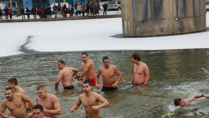 Хвърлянето на кръста в Монтана ще се състои на 6