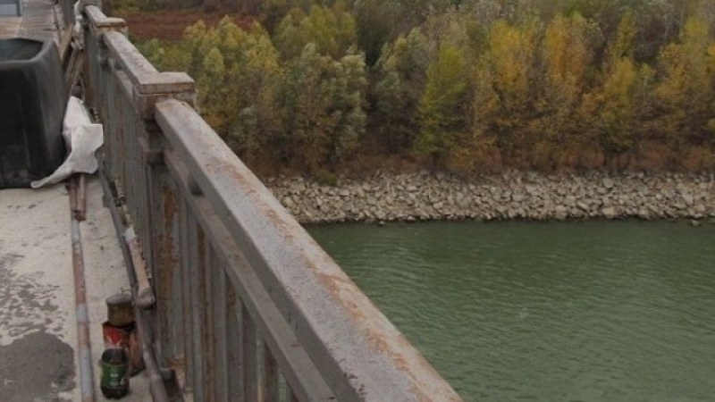31 годишен софиянец е намерен мъртъв под железопътния мост над река
