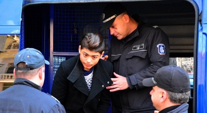 Варненски осмокласник получи 7 години затвор за убийство по особено