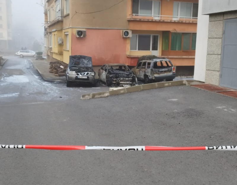 Палеж изплаши жители на Мездра тази нощ научи агенция BulNews Огнената