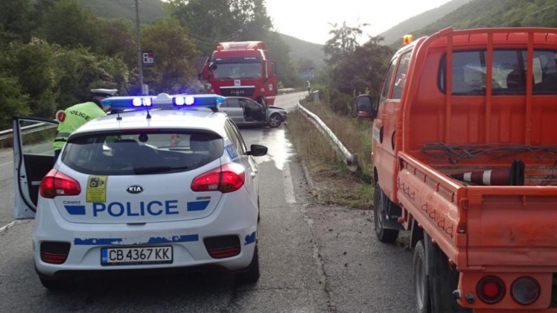 Тежка катастрофа с фирмен камион на мандра Хаджийски е станала