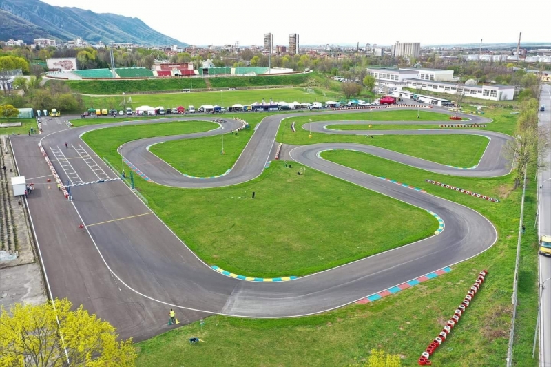 Организират двудневно безплатно обучение на картинг пистата във Враца, научи