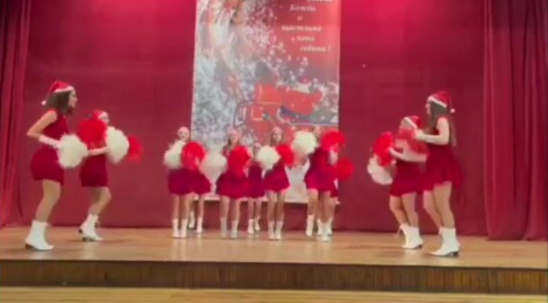 Мажоретките на Младежкия дом в Монтана взеха участие в първия