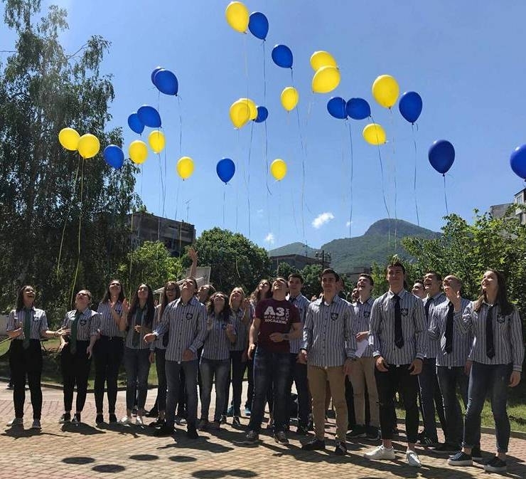 Младшите и старшите посланици на Европейския парламент от ППМГ Акад