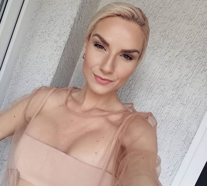 Има петъци които са мрачни дъждовни и подтискащи Кофти начин