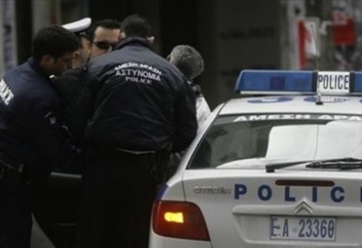 Гръцката полиция арестува на място свещеник в опит на блудство